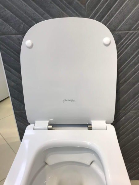 Крышка-сиденье Jacob Delafon Struktura E70025-00 с микролифтом