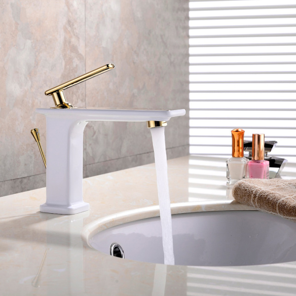 Смеситель для раковины Lemark Mista LM6406WG белый